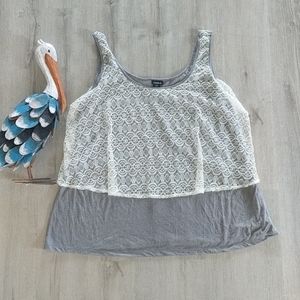 Torrid Tank top with Lace Size 2 excellent Cond